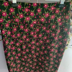 Lularoe Cassie skirt
